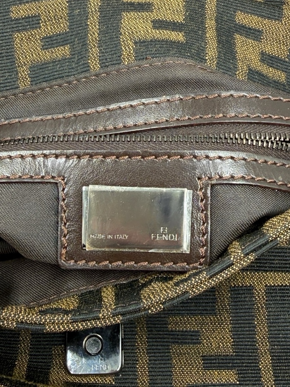 Auth FENDI ZUCCA BAGUETTE shoulder Bag Brown Monogram Canvas vintage LIKE NEW - Picture 13 of 16